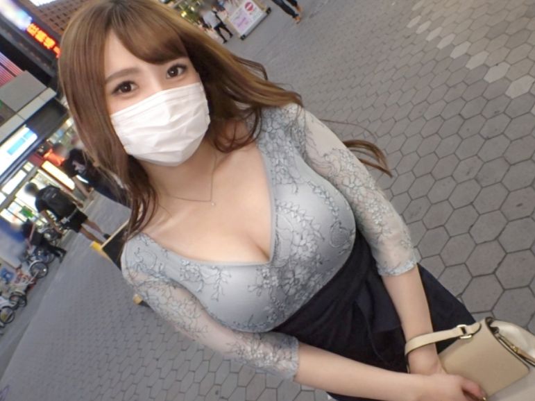 【素人】美人キャバ嬢が巨乳すぎてチンコがギンギン！極上のパイズリご奉仕からパイパンを突きまくる性交渉♡