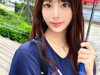 【美形野球女子の秘密の特訓】『こんなの初めて…』スレンダー美女がグラウンドで汗を流す傍ら、ロッカールームではビンビンのバットならぬ肉棒を握りしめ、おマンコを激しく突かれて感じまくり！もう野球どころじゃない！♡
