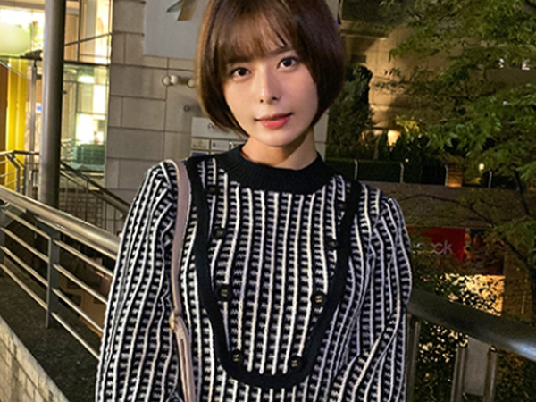 【NTRのスリル】 色白美人妻が夫に内緒で不倫セックス！ パイパンに生チンをぶち込まれ、口内発射で満たされる！