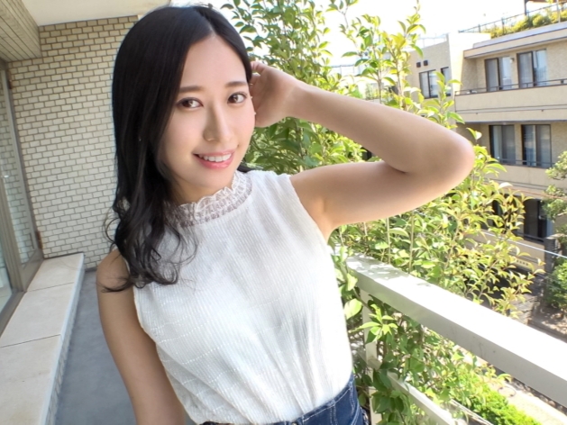 【美乳スレンダーお姉さん】『もっと激しく…』スタイル抜群の美ボディお姉さんが肉棒に夢中！スレンダーなカラダをくねらせ、美乳を揺らしながら感じまくる姿は必見！エロすぎる喘ぎ声と大胆な腰使いで男を骨抜きにする！♡