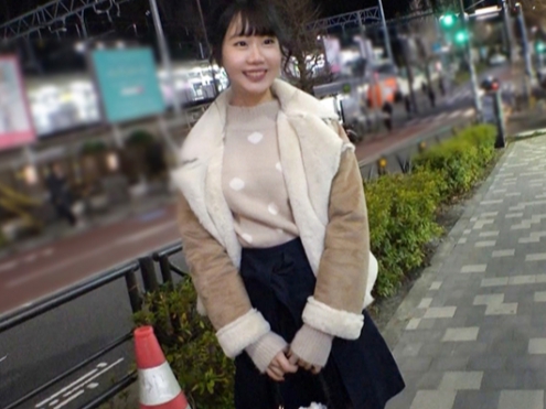 【控えめ美乳の敏感ボディ】『奥まで…ダメぇ！』小ぶりなおっぱいが可愛い女の子がピストン攻撃で絶頂！敏感なマンコを激しく突かれて、膣奥まで感じまくるエロい反応がヤバい♡