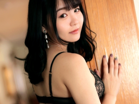 【爆乳美女の誘惑】グラマーなランジェリー姿にフル勃起！巨乳美女のオッパイ揺れまくりセックス！ムチムチボディを激しく突きまくれ！♡