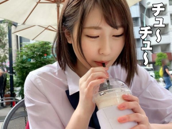 【19歳メイドコス】清楚系美少女がおじさん彼氏とえっちな変身！バイブでヌレヌレになったアソコにチンポ挿入♥メイド服から覗く美乳と甘い喘ぎ声がたまらない！彼氏のカメラが捉えたラブラブエッチ！♡