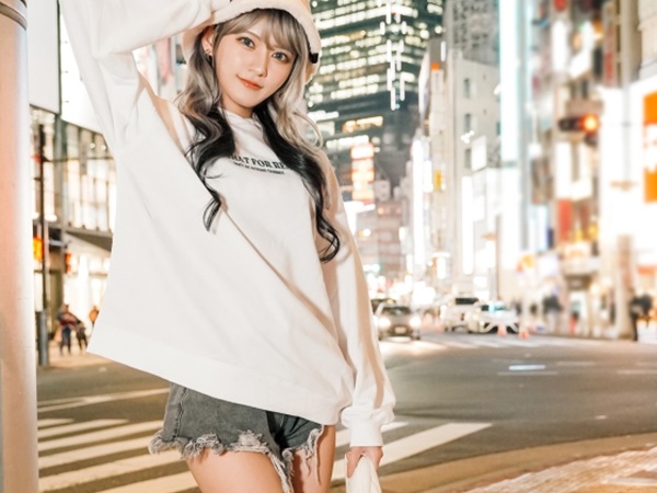 【ギャルの神対応】『おっさん、元気だしてよ♡』クビになったおっさんを激カワギャルが朝まで慰めハメ！濃厚セックスで愚痴も吹っ飛ぶ最高の夜！！