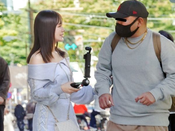 【逆ナンパの誘惑】『私とエッチしよ？』スレンダー巨乳の美少女が街で素人男性を逆ナン！極上テクで焦らしまくり、騎乗位で激しく腰振り！素人チ●ポを杭打ちピストンでイカせちゃう！♡